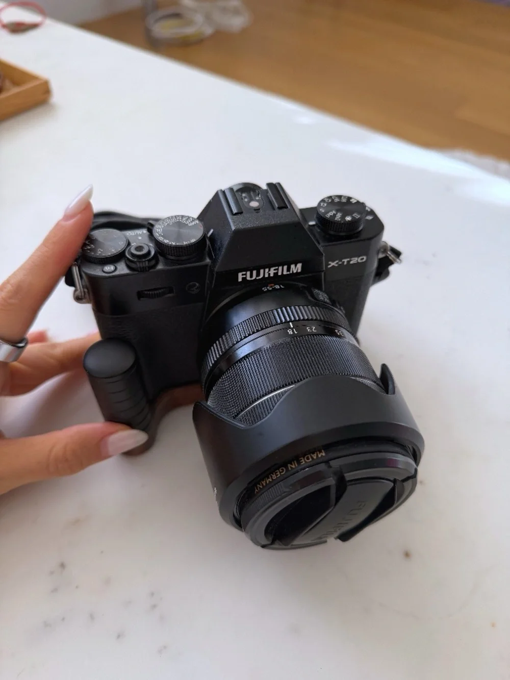 Fujifilm XT-20 Mirrorless Camera Body + 18-55mm Lens Bundle, incl Accessories